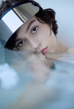 Load image into Gallery viewer, Shorty Lux - Chrome ( Silver ) *Pre order 14-18 working days (HKD)